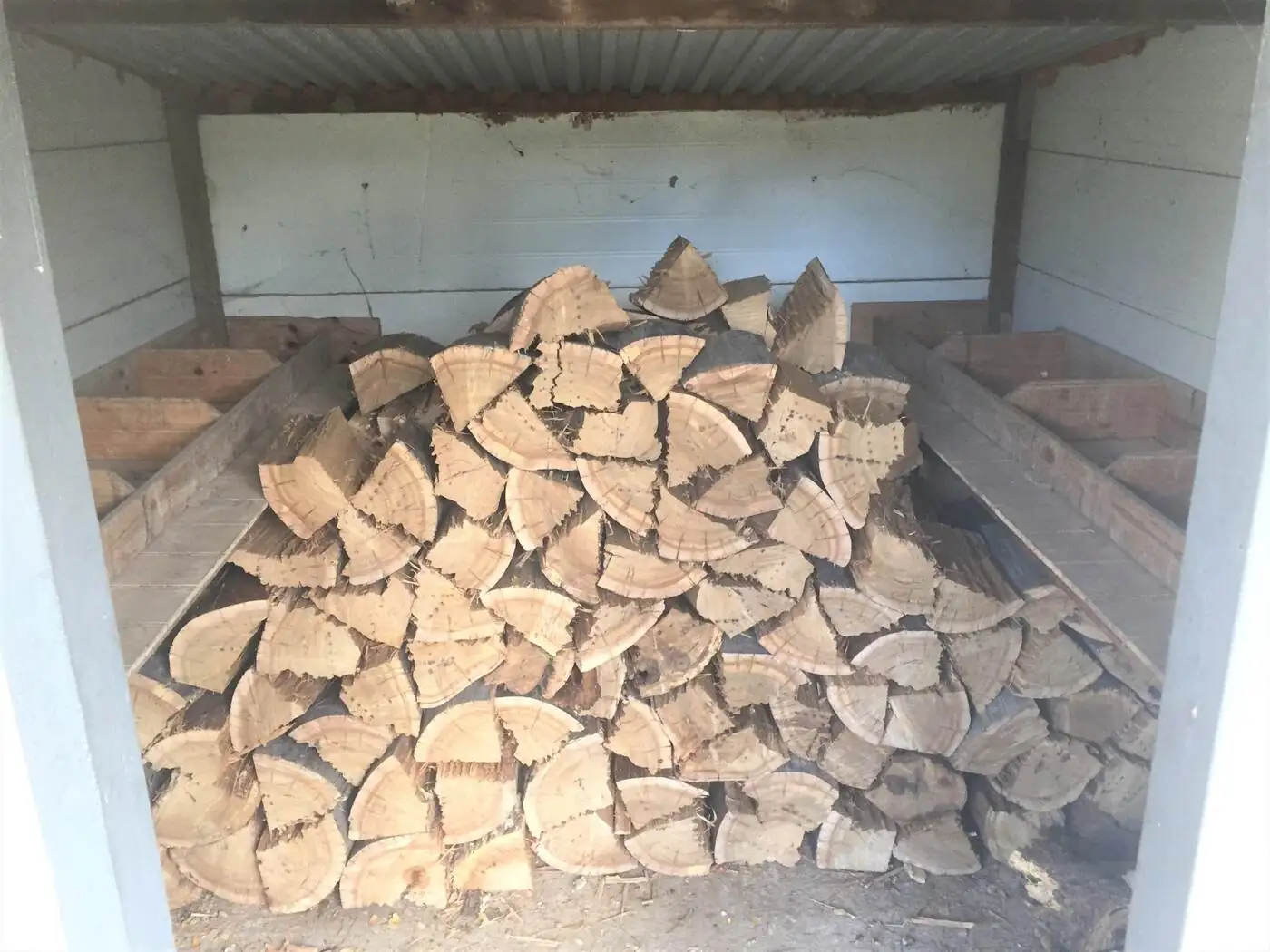 Firewood Cut to size split - Gympie Stump Grinding