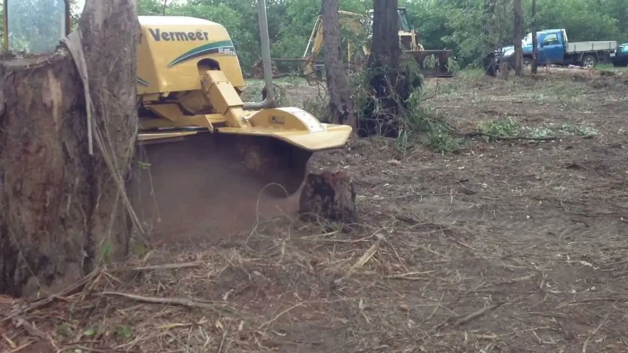 Gympie Stump Grinding video